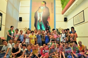 　　图为深圳一家私塾。